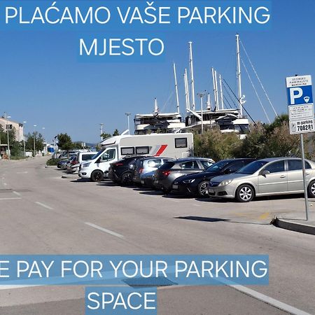 シベニクNautica Free Parkingアパートメント エクステリア 写真